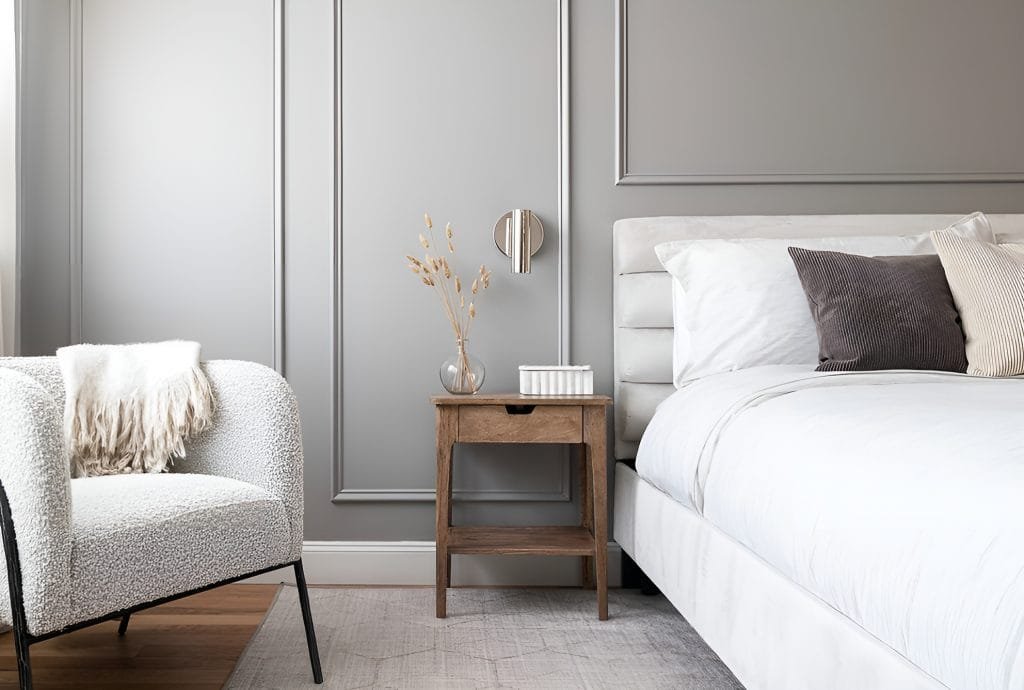 Elegant masculine bedroom interior design by Decorilla designer, Cristiane P.