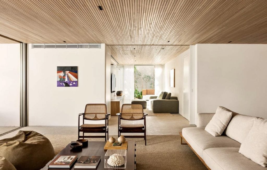 Modern, open-plan living space by Decorilla designer, Federica P.