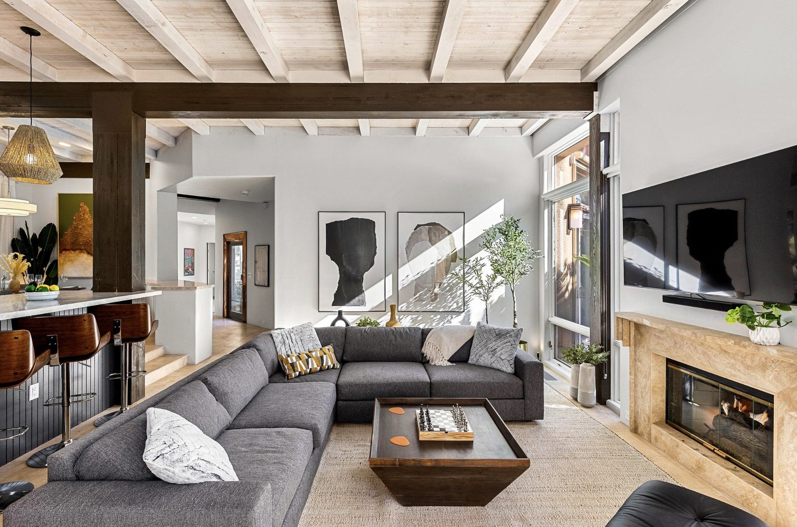 Top 15 Masculine Interior Design Ideas for a Handsome Home