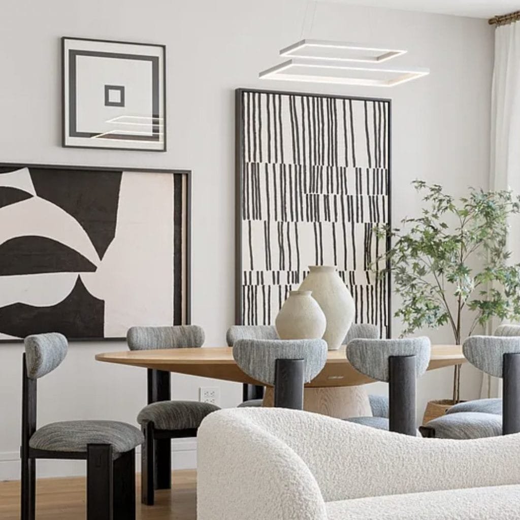 Contemporary open living room chandelier trends 2026 by DECORILLA designer, Leanna S. 