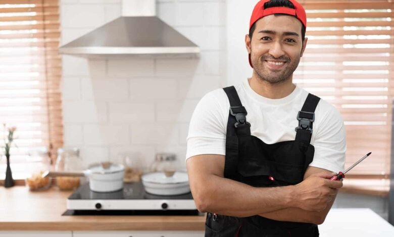 Contractor Pricing Guide: Step-by-Step Formula for Small Jobs