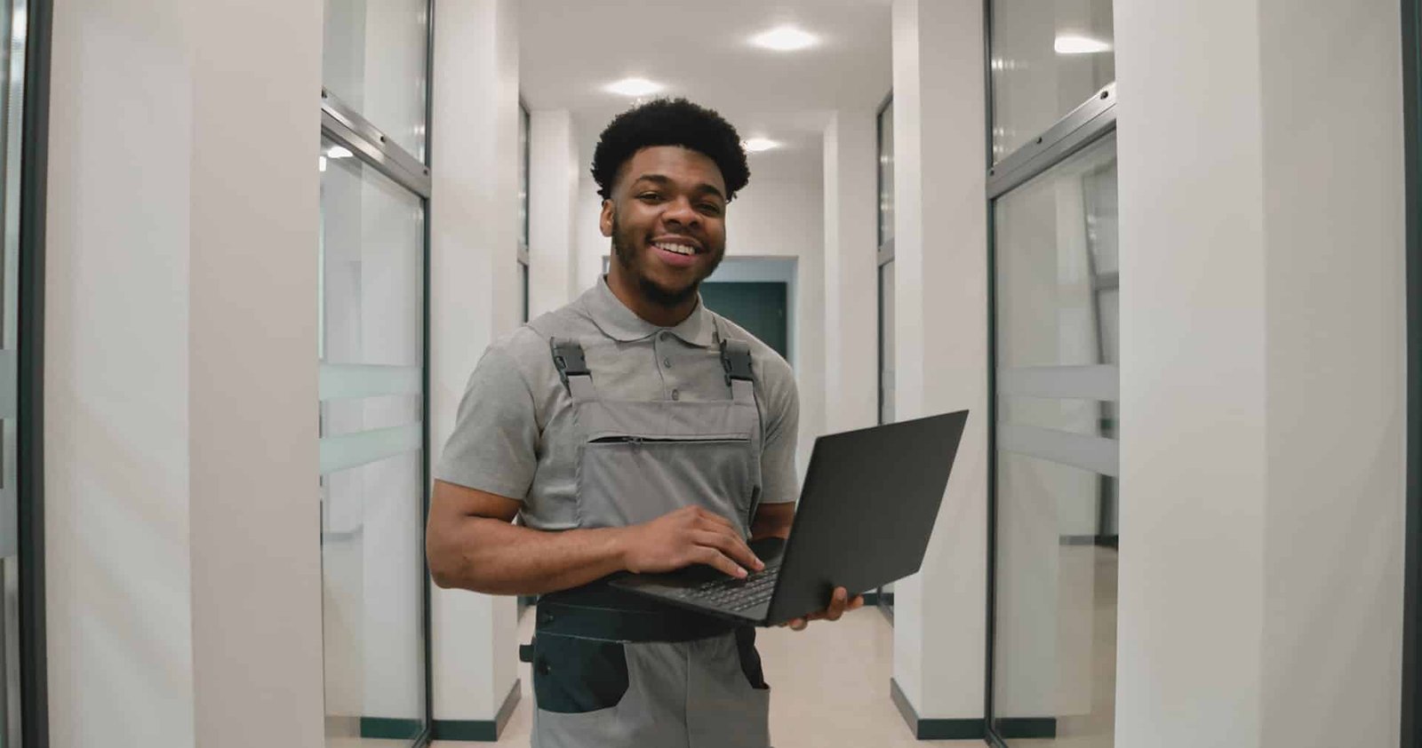 How Contractors Can Create Accurate Estimates: Templates vs Software