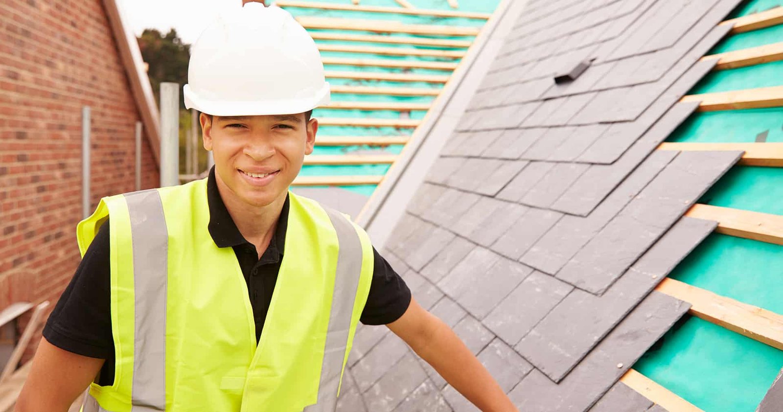 How to Get a Roofing License: Requirements, Steps, and Tips