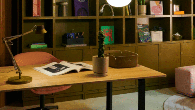 ثلاثة اتجاهات تصميمية حاسمة من أسبوع ميلانو للتصميم 2025